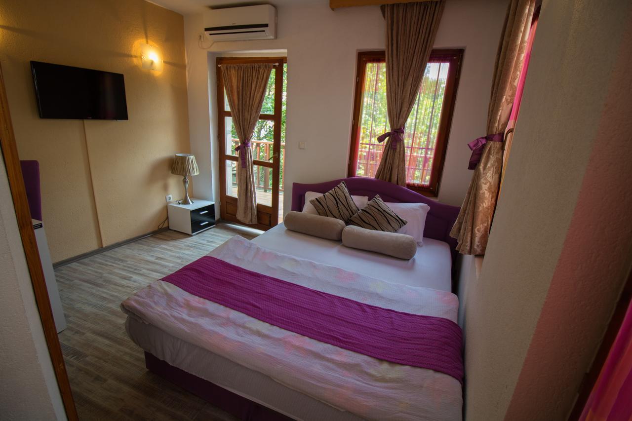 Pansion Oscar Summer Garden Mostar Ngoại thất bức ảnh